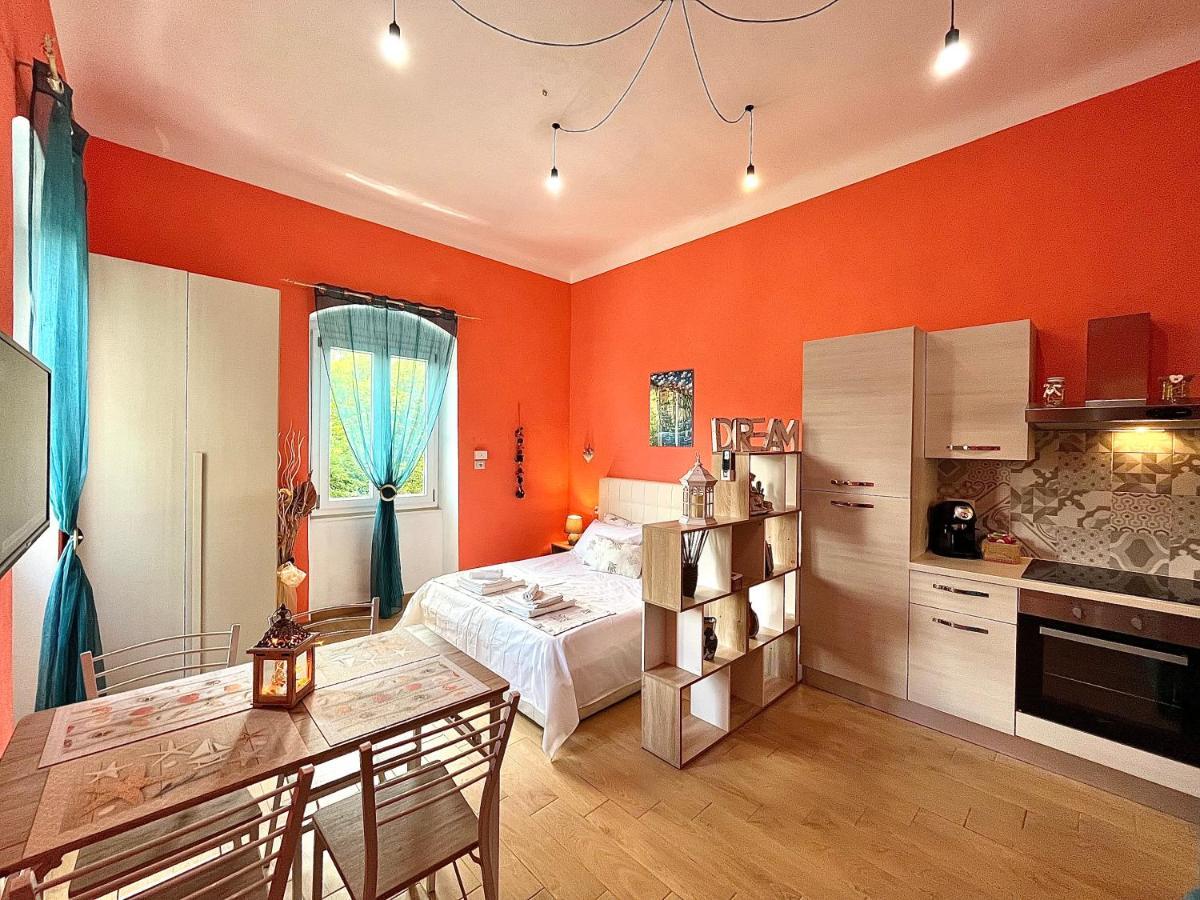 Ca Del Vins - Studio Flat In La Spezia Exterior photo